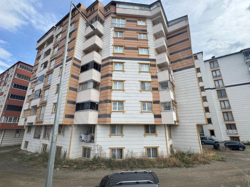 OPET KAVŞAĞI YILDIZ EVLER SİTESİ 2. ETAP A BLOK SATILIK DAİRE