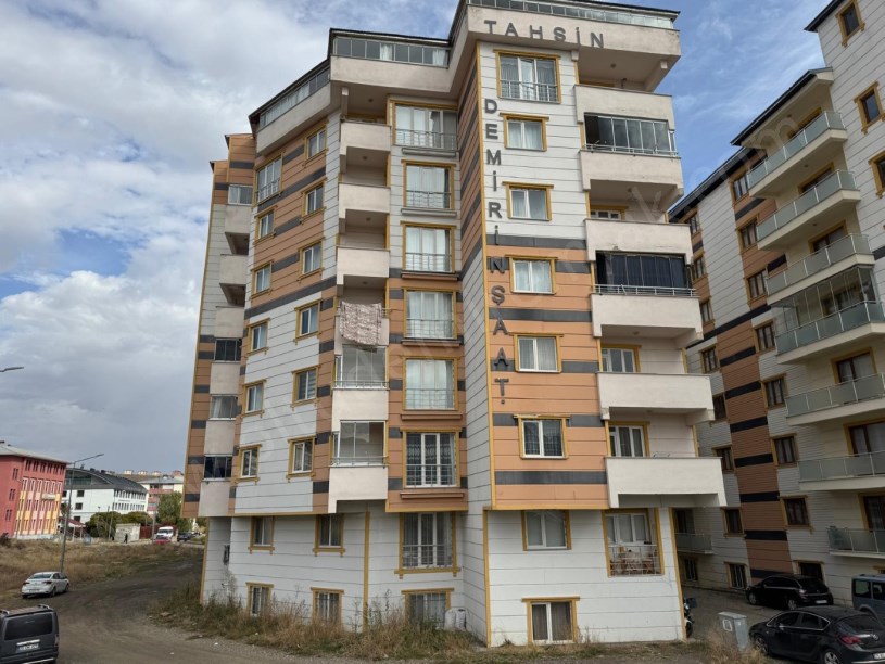 OPET KAVŞAĞI YILDIZ EVLER SİTESİ 2. ETAP A BLOK SATILIK DAİRE