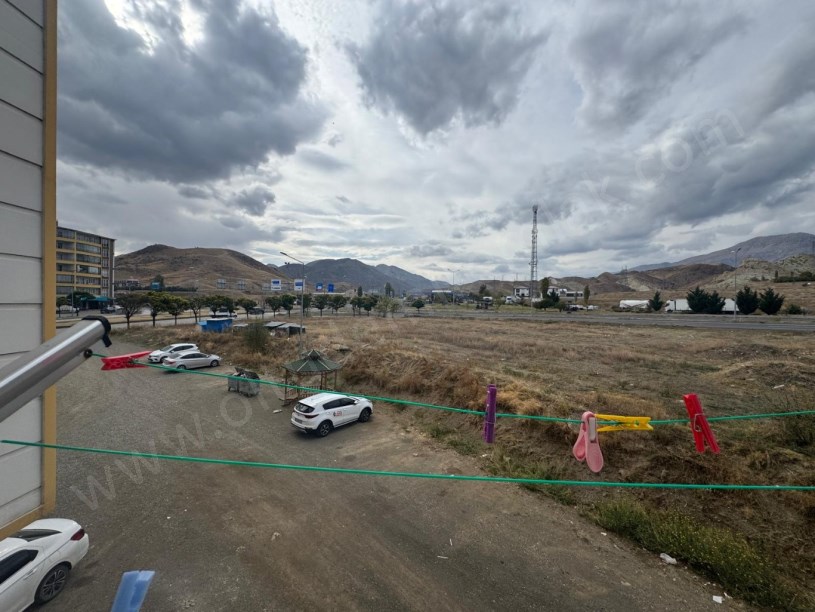 OPET KAVŞAĞI YILDIZ EVLER SİTESİ 2. ETAP A BLOK SATILIK DAİRE