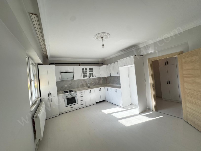 YASİNHAŞİMOĞLU MAH. OPET KAVŞAĞI MMD FUAT DEMİR KONUTLARI 3+1 ZEMİN KAT SATILIK DAİRE