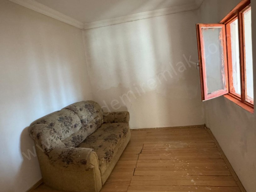 CUMHURİYET MAH.  120 M2 MÜSTAKİL SATILIK EV