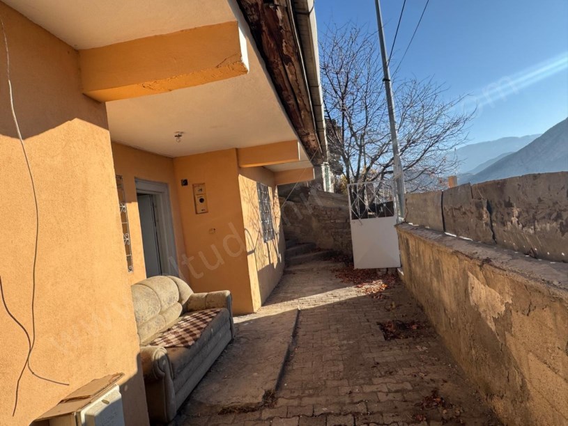 CUMHURİYET MAH.  120 M2 MÜSTAKİL SATILIK EV