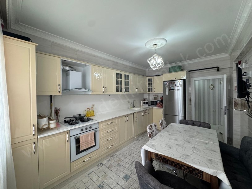 KEREM EVLER SİTESİ B BLOK 1. KAT SATILIK 3+1 DAİRE