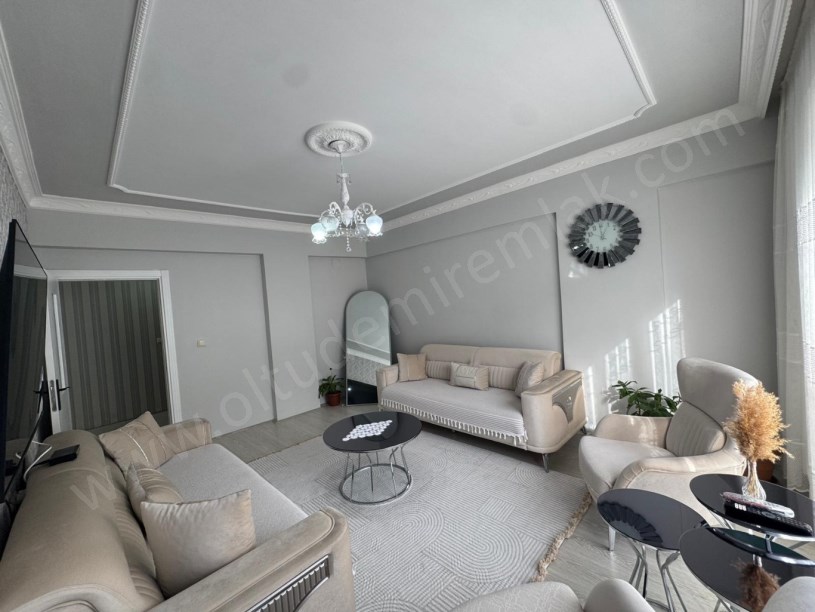 KEREM EVLER SİTESİ B BLOK 1. KAT SATILIK 3+1 DAİRE