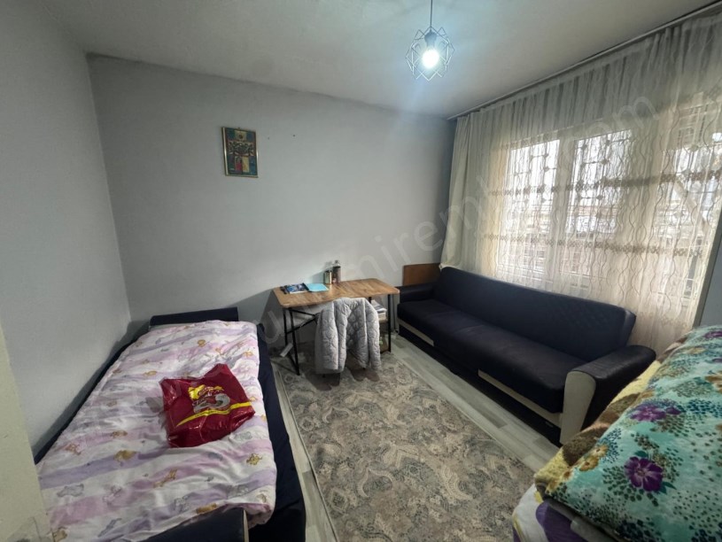 ASLANPAŞA MAH .OKULLAR CADDESİSATILIK MÜSTAKİL BAHÇELİ EV