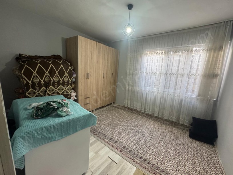 ASLANPAŞA MAH .OKULLAR CADDESİSATILIK MÜSTAKİL BAHÇELİ EV