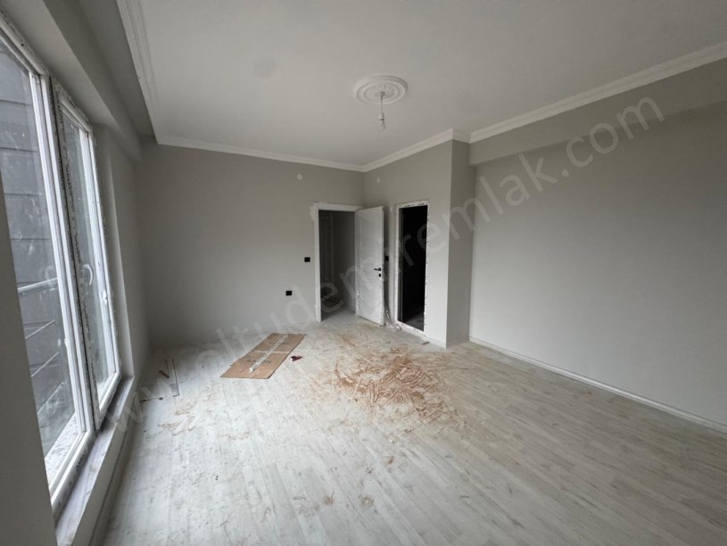 ŞEHİTLER MAH KEREM EVLER ARKASI MMD İNŞAAT B BLOK 1.KAT SATILIK DAİRE