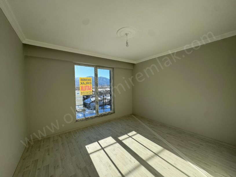 OLTU ŞEHİTLER MAHALLESİ MMD SİYAH İNCİ 4. KAT 3+1 SATILIK DAİRE