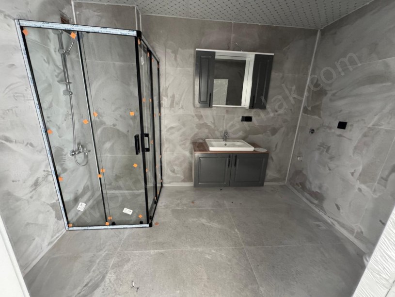 OLTU ŞEHİTLER MAHALLESİ MMD SİYAH İNCİ 4. KAT 3+1 SATILIK DAİRE