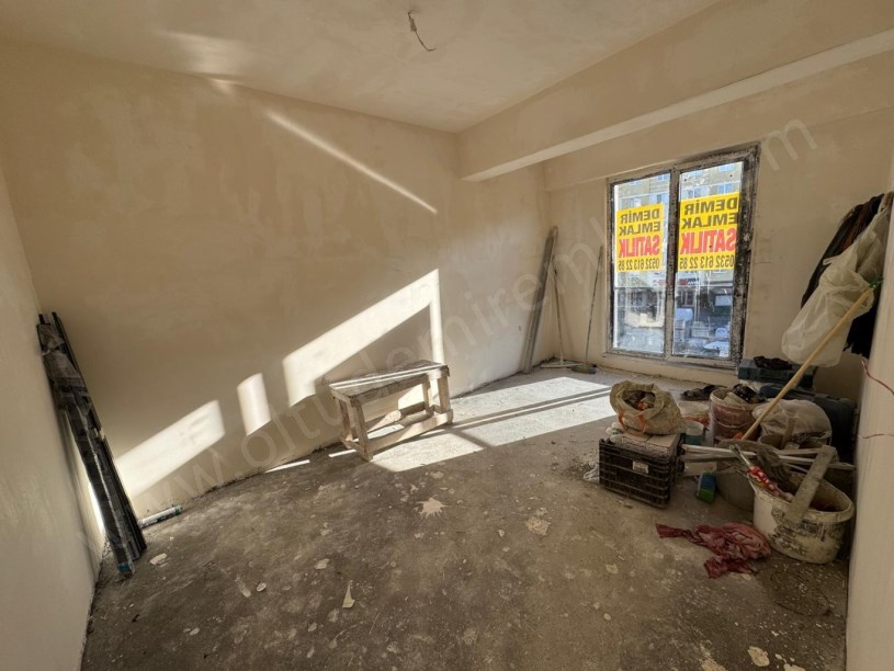 YASİNHAŞİMOĞLU MAH. PARLAK REZİDANS 1. KAT 1+1 SATILIK DAİRE