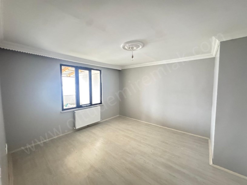 ŞEHİTLER MAH. AK ZİRVE İNŞAAT 5+1 SATILIK DUBLEKS