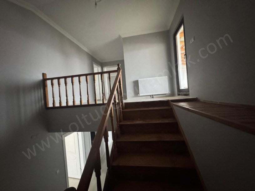 ŞEHİTLER MAH. AK ZİRVE İNŞAAT 5+1 SATILIK DUBLEKS