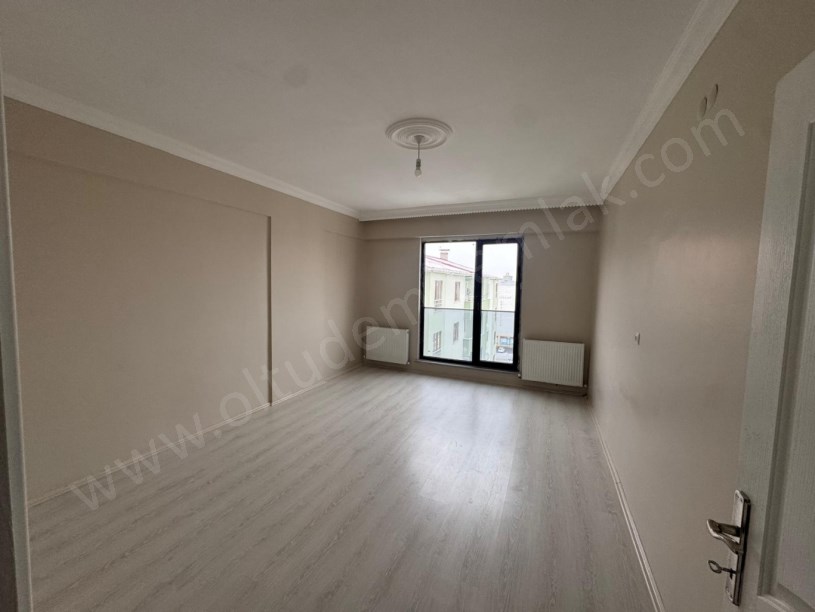 ŞEHİTLER MAH. AK ZİRVE İNŞAAT 5+1 SATILIK DUBLEKS