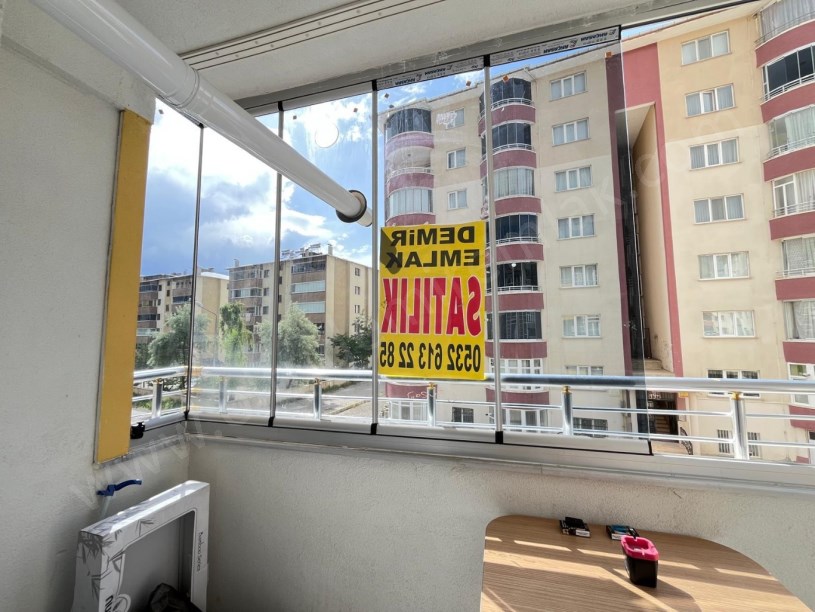 YASİNHAŞİMOĞLU MAH. VAROL APARTMANI 185 M2 4+1 SATILIK DAİRE