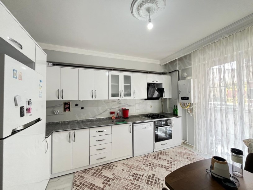 YASİNHAŞİMOĞLU MAH. VAROL APARTMANI 185 M2 4+1 SATILIK DAİRE