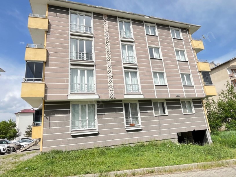 YASİNHAŞİMOĞLU MAH. VAROL APARTMANI 185 M2 4+1 SATILIK DAİRE