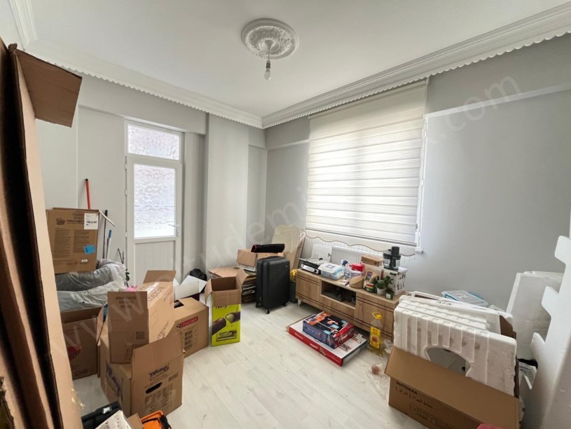 YASİNHAŞİMOĞLU MAH. VAROL APARTMANI 185 M2 4+1 SATILIK DAİRE