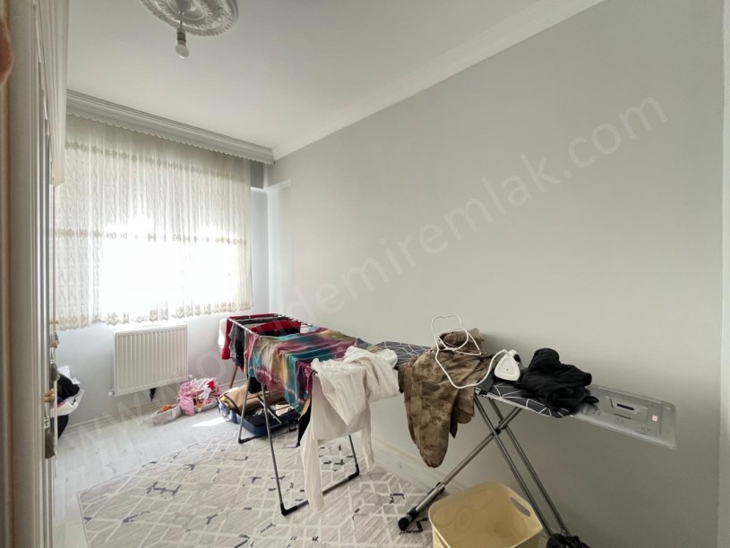 YASİNHAŞİMOĞLU MAH. VAROL APARTMANI 185 M2 4+1 SATILIK DAİRE