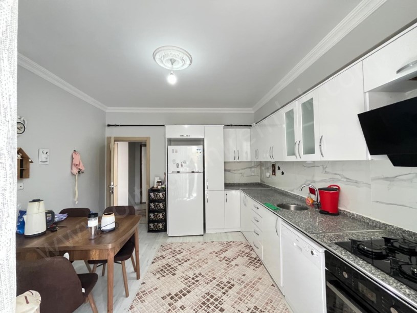 YASİNHAŞİMOĞLU MAH. VAROL APARTMANI 185 M2 4+1 SATILIK DAİRE