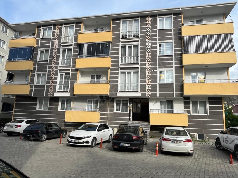 YASİNHAŞİMOĞLU MAH VAROL APARTMANI 1. KAT 4+1 SATILIK DAİRE