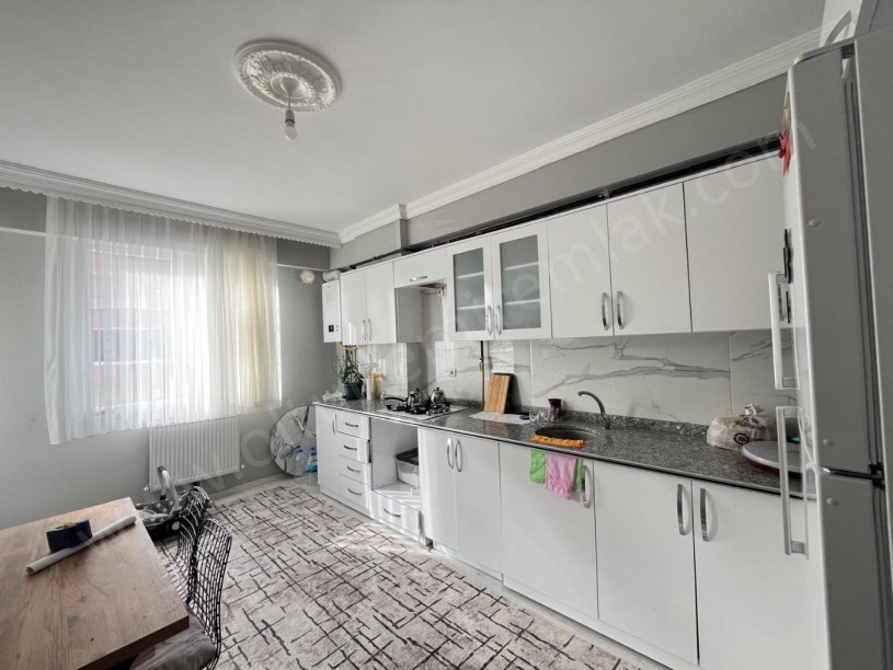 YASİNHAŞİMOĞLU MAH VAROL APARTMANI 1. KAT 4+1 SATILIK DAİRE