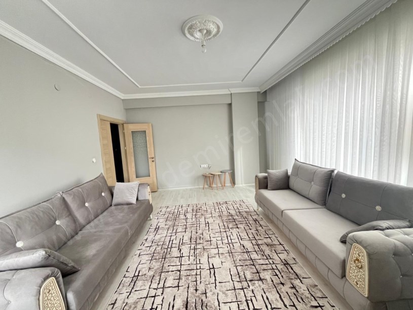 YASİNHAŞİMOĞLU MAH VAROL APARTMANI 1. KAT 4+1 SATILIK DAİRE