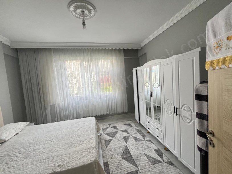 YASİNHAŞİMOĞLU MAH VAROL APARTMANI 1. KAT 4+1 SATILIK DAİRE