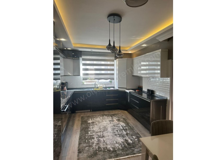 YASİNHAŞİMOGLU MAH. MMD BEYOĞLU APT. 2. KAT 4+1 SATILIK DAİRE