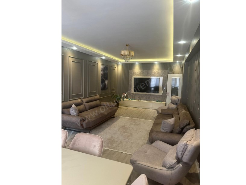 YASİNHAŞİMOGLU MAH. MMD BEYOĞLU APT. 2. KAT 4+1 SATILIK DAİRE