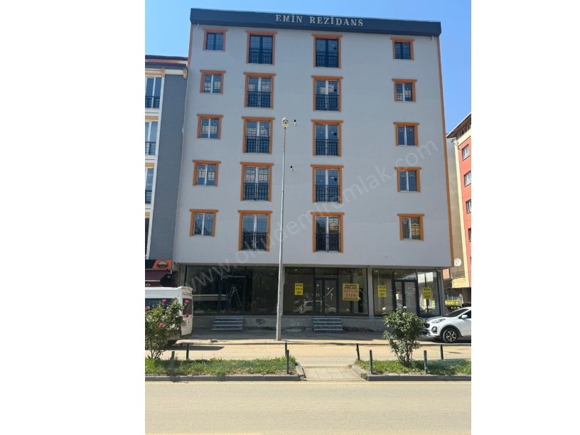 CUMHURİYET MAH.25 MART PARK KARŞISI EMİN REZİDANS 4. KAT 2+1 SATILIK DAİRE