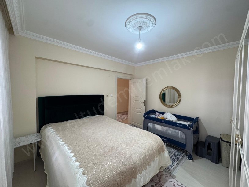 KONAK EVLER SİTESİ B BLOK 4. KAT 3+1 SATILIK DAİRE