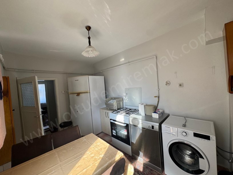 ASLANPAŞA MAH. MERVE APARTMANI 3.KAT 3+1 SATILIK DAİRE