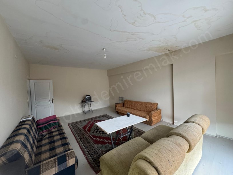 YASİNHAŞİMOĞLU MAH. GANİOĞLU SİTESİ B BLOK 6. KAT SATILIK DAİRE