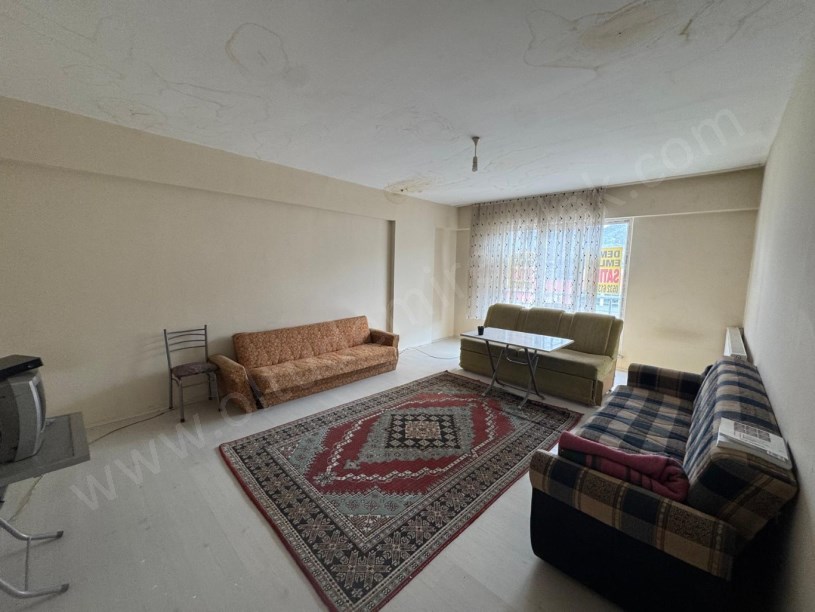 YASİNHAŞİMOĞLU MAH. GANİOĞLU SİTESİ B BLOK 6. KAT SATILIK DAİRE