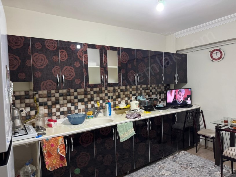 ŞEHİTLER MAH. CEYLAN İNŞAAT 2   4. KAT  3+1 SATILIK DAİRE