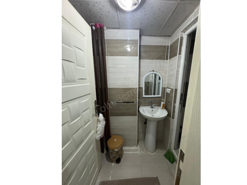 ŞEHİTLER MAH. CEYLAN İNŞAAT 2   4. KAT  3+1 SATILIK DAİRE