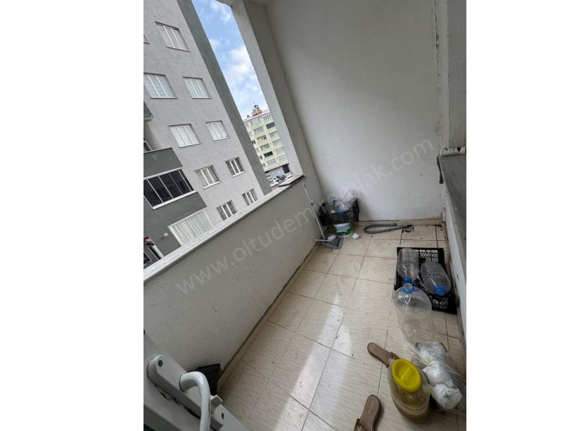 YASİNHAŞİMOĞLU MAH. GANİOĞLU SİTESİ D BLOK 2. KAT SATILIK DAİRE