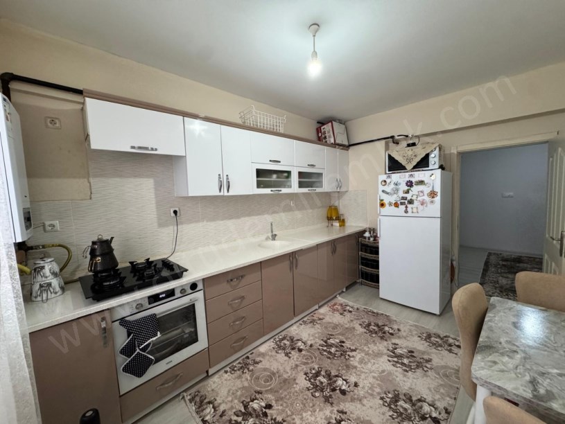 YASİNHAŞİMOĞLU MAH. GANİOĞLU SİTESİ D BLOK 2. KAT SATILIK DAİRE