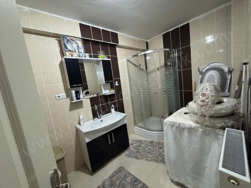 YASİNHAŞİMOĞLU MAH. GANİOĞLU SİTESİ D BLOK 2. KAT SATILIK DAİRE