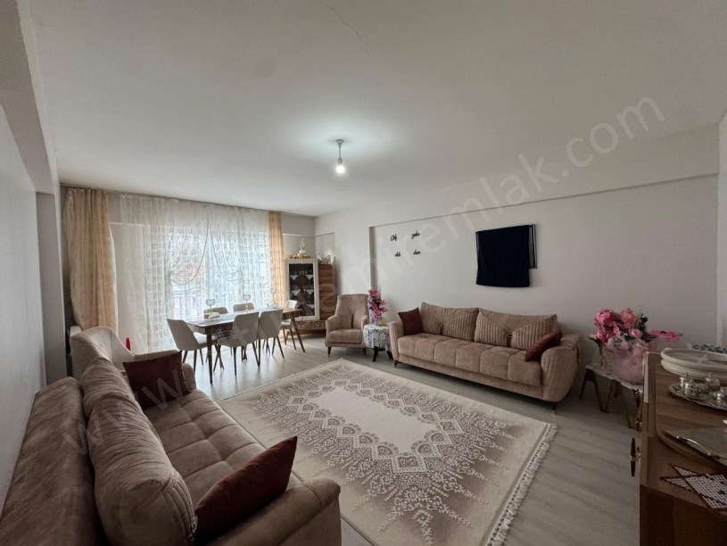 YASİNHAŞİMOĞLU MAH. GANİOĞLU SİTESİ D BLOK 2. KAT SATILIK DAİRE