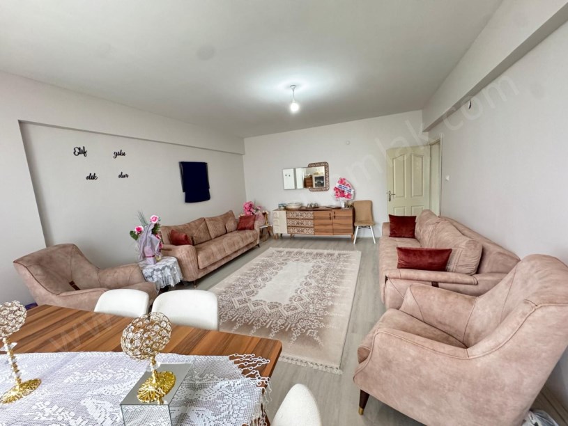 YASİNHAŞİMOĞLU MAH. GANİOĞLU SİTESİ D BLOK 2. KAT SATILIK DAİRE