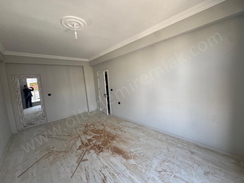 OLTU ŞEHİTLER MAHALLESİ MMD SİYAH İNCİ KONUTLARI SATILIK 3+1 DAİRE