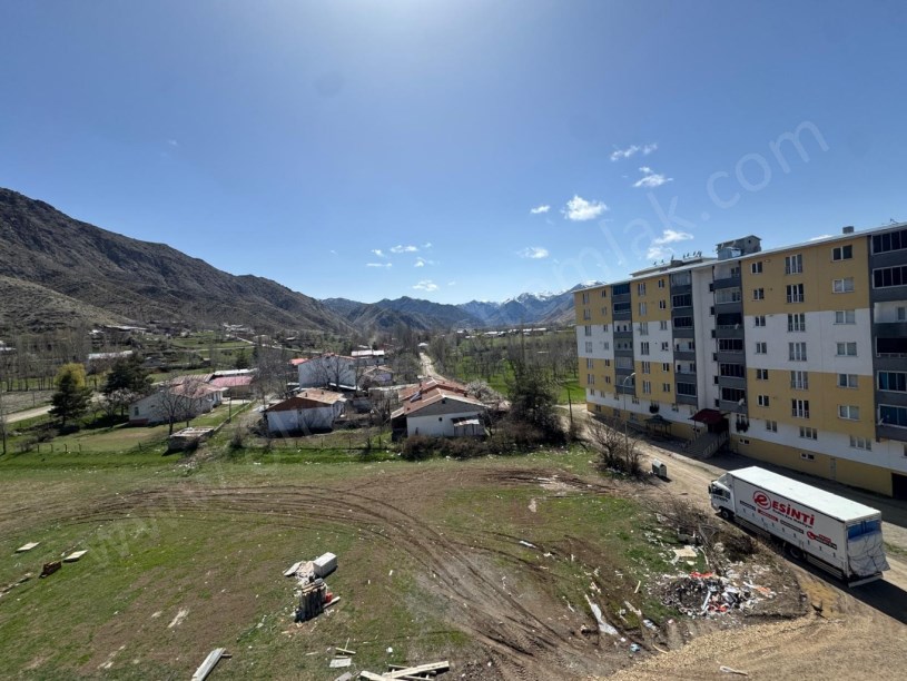 OLTU ŞEHİTLER MAHALLESİ MMD SİYAH İNCİ KONUTLARI SATILIK 3+1 DAİRE