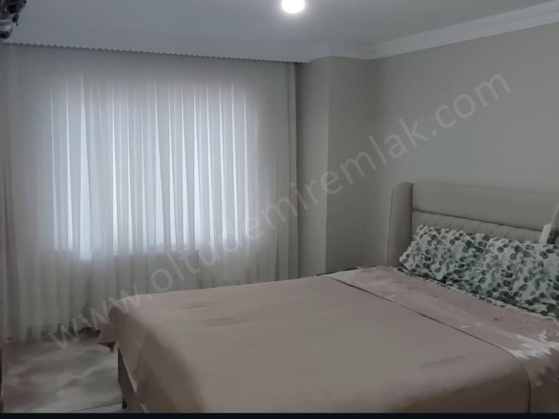 OLTU ŞEHİTLER MAHALLESİ ÇAKIR İNŞAAT 2  3.KAT 2+1 SATILIK DAİRE