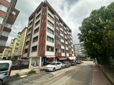 CANDAROĞULLARINDA ANA CADDE ÜZERİ Kiralık Daire