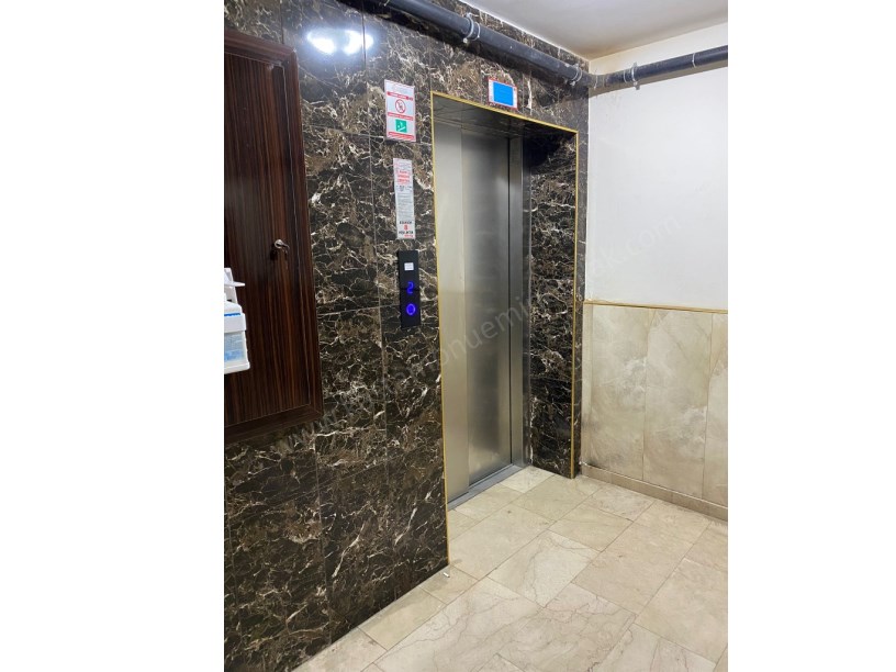 MERKEZDE Satılık Lüks 4+1 Daire