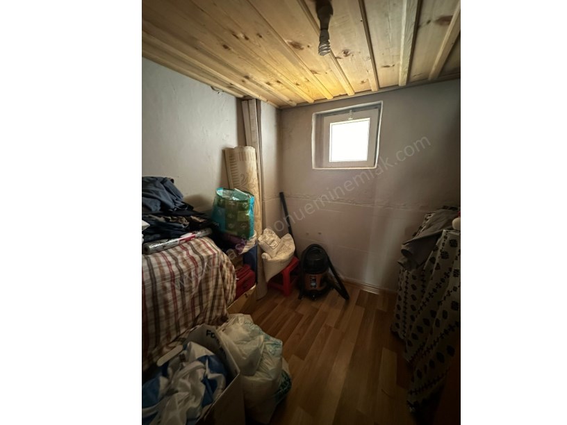 MERKEZDE Satılık MÜSTAKİL EV