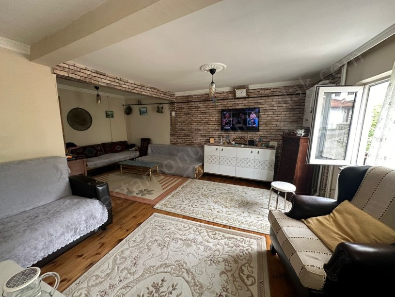 MERKEZDE Satılık MÜSTAKİL EV