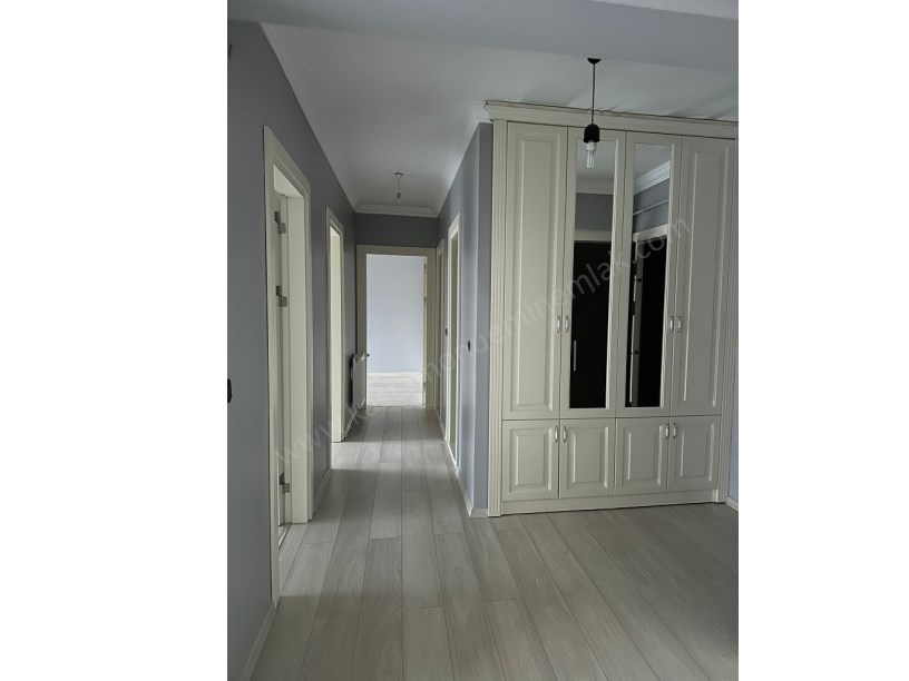 MERKEZDE Kiralık Lüks 3+1 Daire