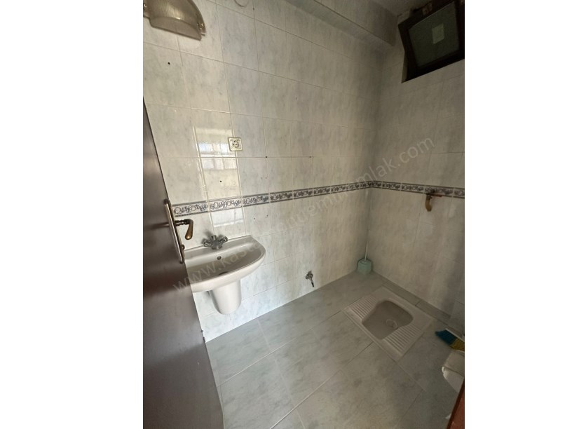 CANDAROĞULLARINDA ANA CADDE ÜZERİ Kiralık Daire